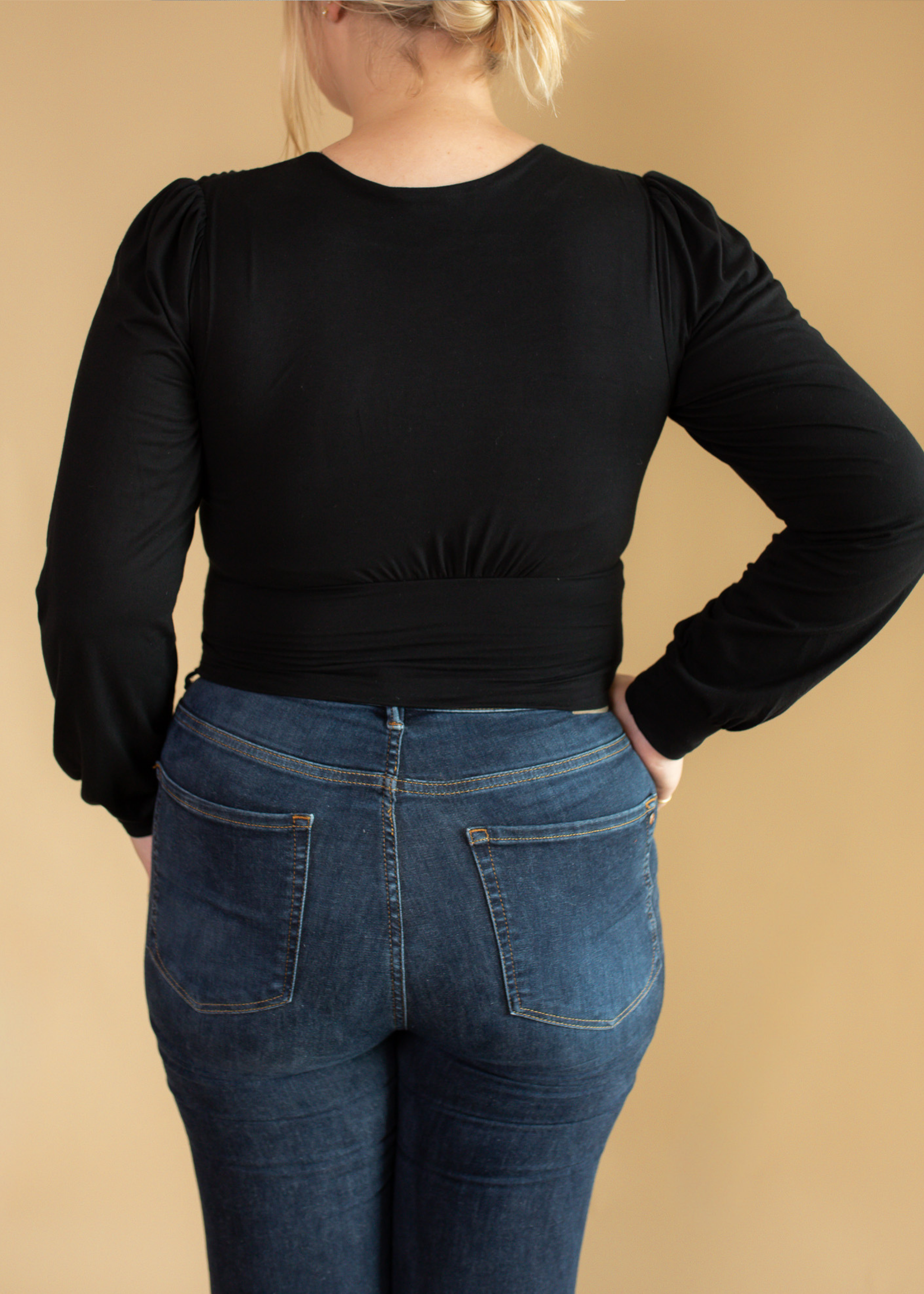 Built-in Bra Top | Kate Long sleeve